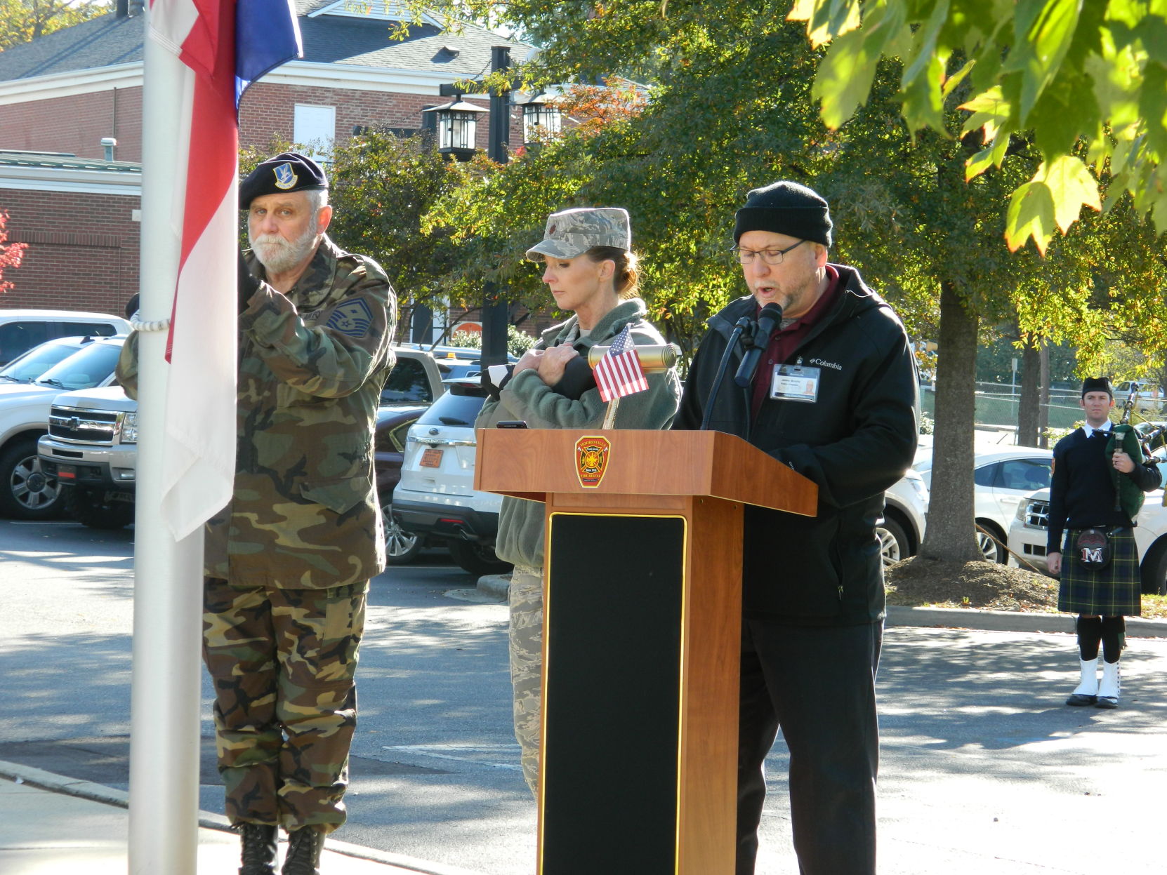 Flag ceremony for veterans (22).JPG
